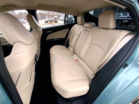 Used 2022 Toyota Prius Limited image 19