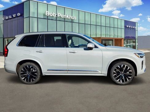 New 2026 Volvo XC90 T8 Ultra w/ Protection Package Premier image 23