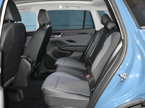 New 2026 Volkswagen Tiguan SE AWD/4WD image 16