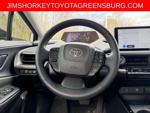 Used 2024 Toyota Prius XLE FWD image 15