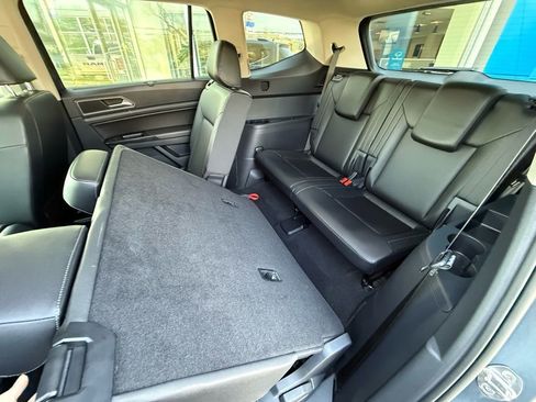 Used 2019 Volkswagen Atlas SE image 28