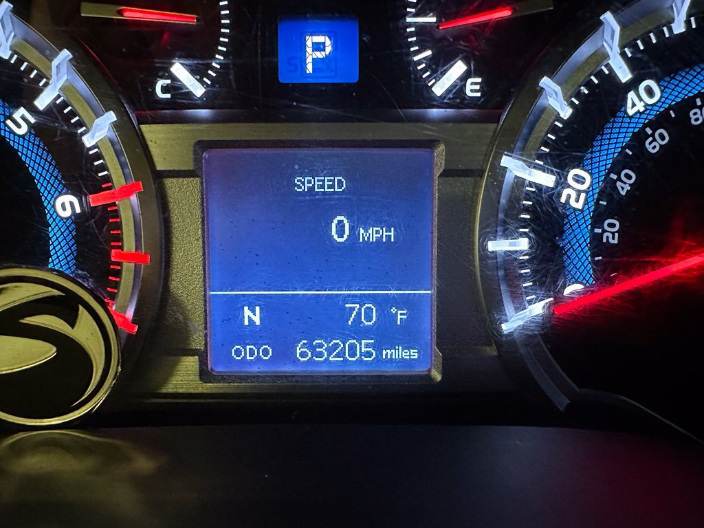 Used 2016 Toyota 4Runner SR5 Premium AWD/4WD image 2