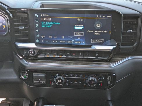 Used 2024 Chevrolet Silverado 1500 LT Trail Boss w/ LT Trail Boss Premium Package image 18