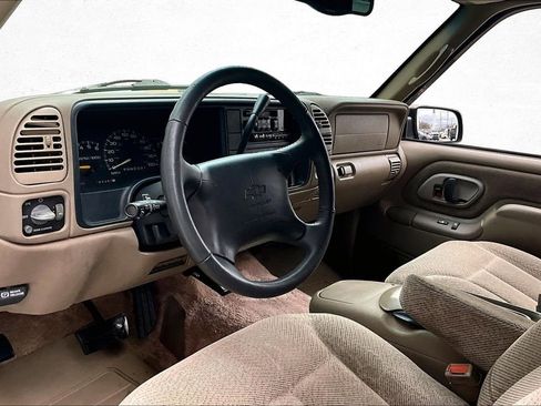 Used 1997 Chevrolet Tahoe LS image 14