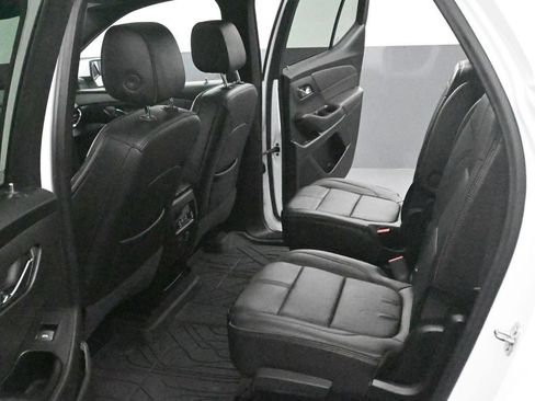 Certified 2023 Chevrolet Traverse RS w/ LPO, Floor Liner Package AWD/4WD image 13