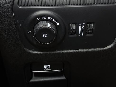 Used 2025 Jeep Wagoneer Series II AWD/4WD image 55