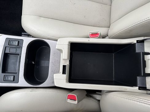 Used 2013 Subaru Legacy 2.5i Limited image 16