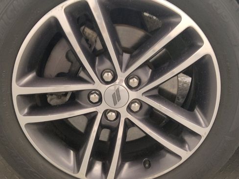 Used 2019 Dodge Charger SXT AWD/4WD image 31