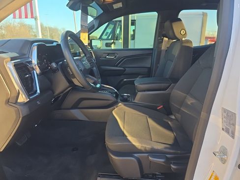 Used 2024 GMC Canyon Elevation image 12