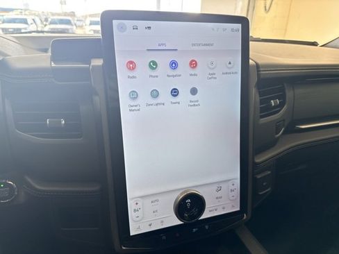 Used 2023 Ford Expedition Platinum image 42