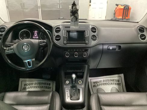 Used 2016 Volkswagen Tiguan SE AWD/4WD image 13