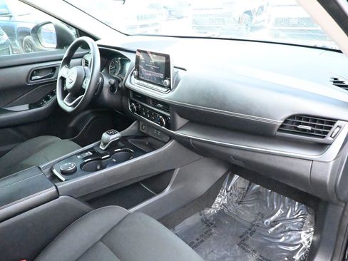 Used 2024 Nissan Rogue S AWD/4WD image 29