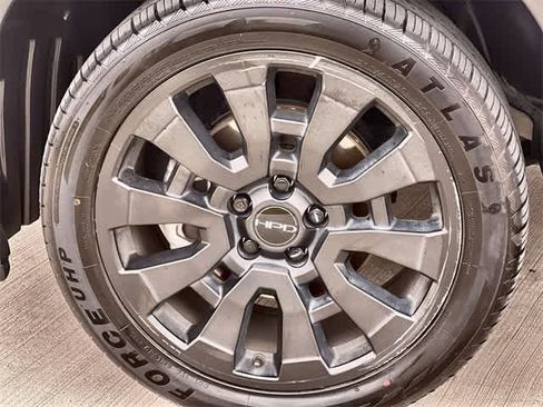 Used 2023 Honda Passport EX-L image 9