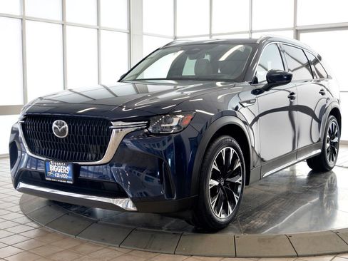 Used 2024 MAZDA CX-90 Plug-In Hybrid w/ Premium Pkg image 4