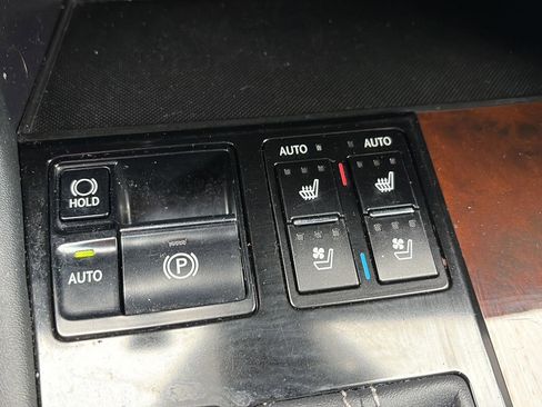 Used 2016 Lexus RX 450h AWD image 25