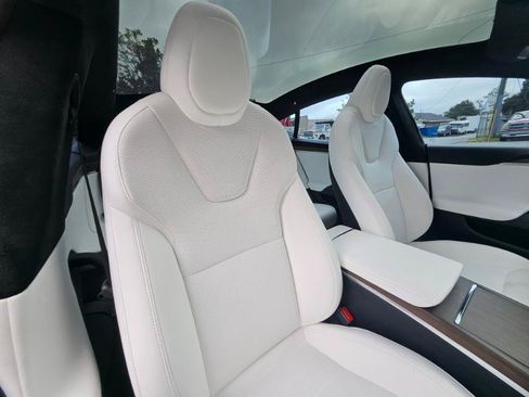 Used 2025 Tesla Model S AWD/4WD image 59