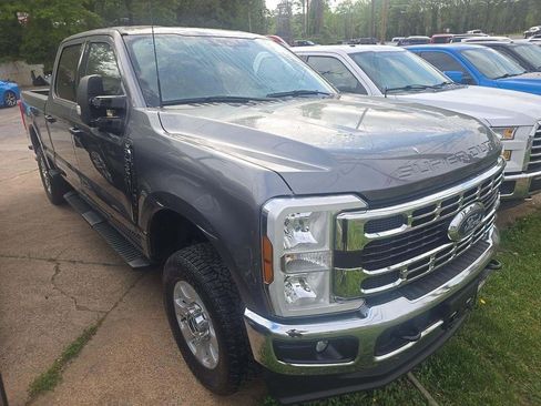 Used 2024 Ford F250 XLT w/ Snow Plow Prep Package image 2