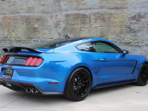 Used 2020 Ford Mustang Shelby GT350 w/ Technology Package RWD image 5