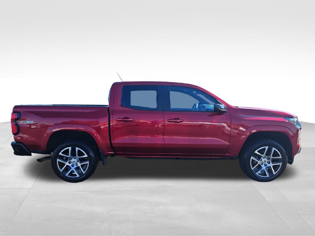 Used 2023 Chevrolet Colorado Z71 w/ Z71 Convenience Package 2 AWD/4WD image 6