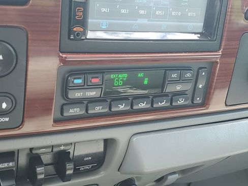 Used 2005 Ford F350 XLT AWD/4WD image 18