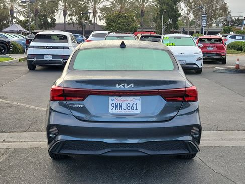 Used 2024 Kia Forte LXS FWD image 4