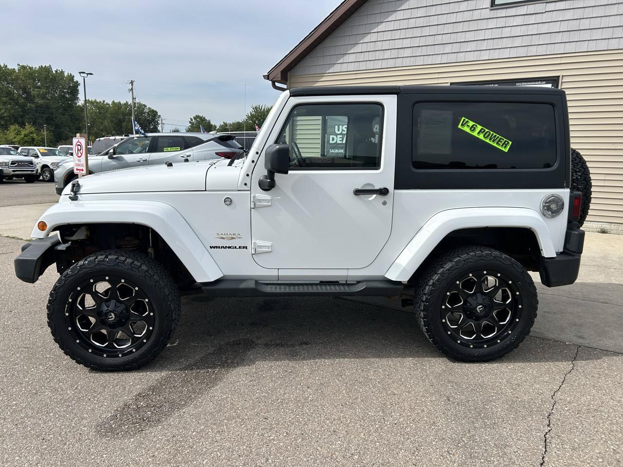 Used 2012 Jeep Wrangler Sahara w/ Dual Top Group AWD/4WD image 8