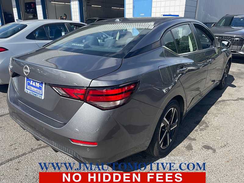 Used 2025 Nissan Sentra SV FWD image 3