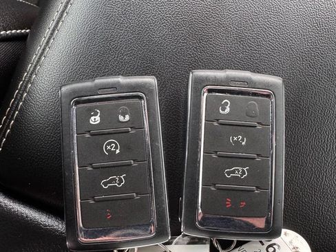 Used 2024 Jeep Grand Cherokee L Laredo AWD/4WD image 32