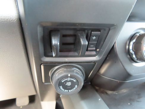 Used 2022 Ford F250 XLT w/ XLT Premium Package AWD/4WD image 26