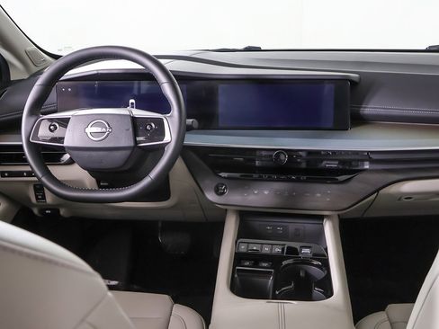 Used 2025 Nissan Murano SL image 34