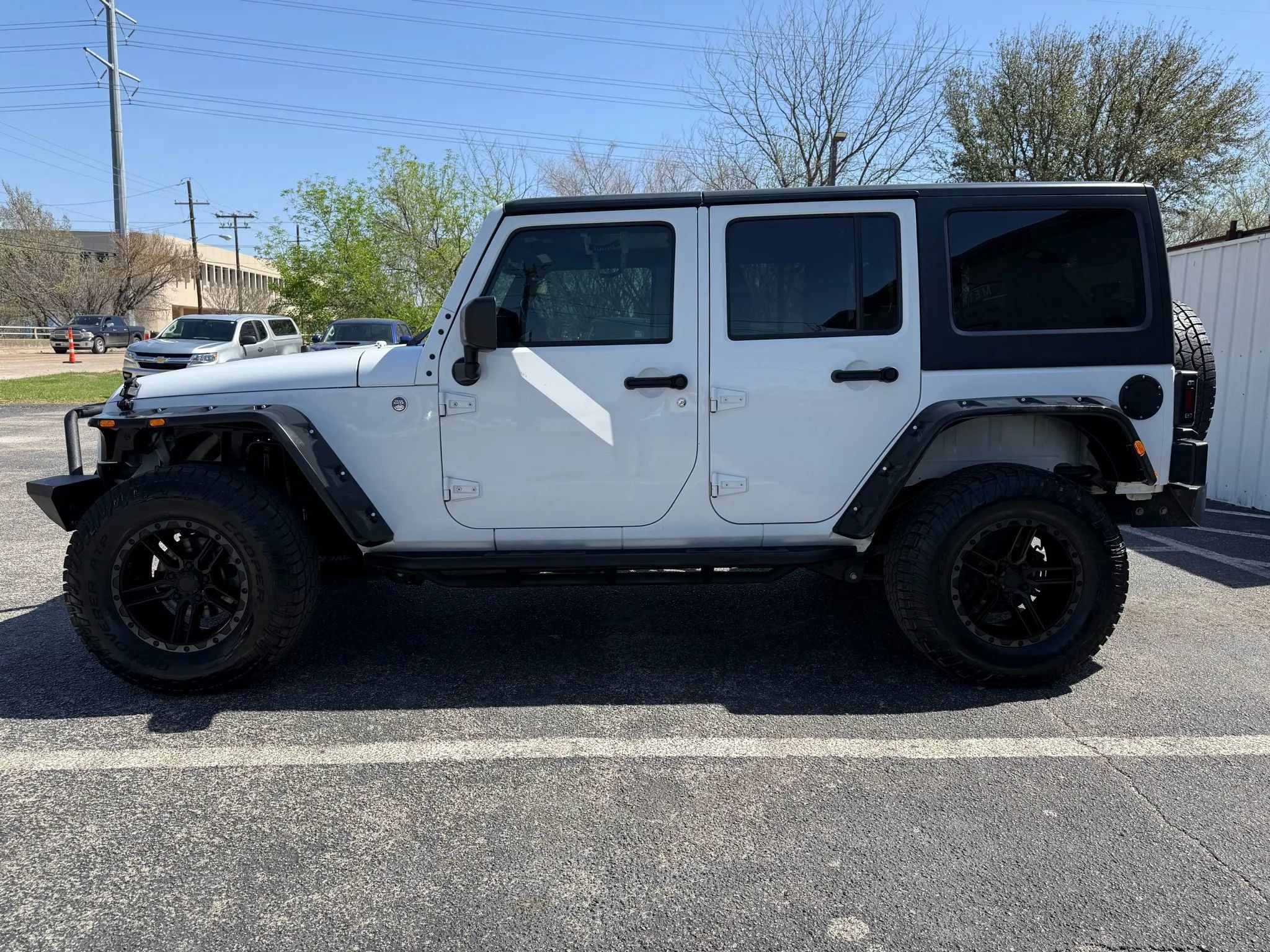 Used 2018 Jeep Wrangler Unlimited Sport S AWD/4WD image 2