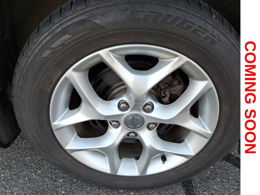 Used 2020 Chrysler Pacifica Touring-L FWD image 9