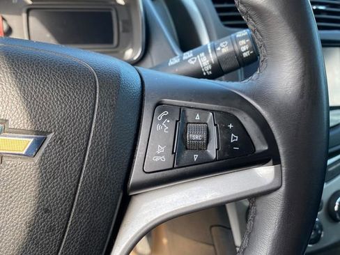 Used 2016 Chevrolet Trax LT w/ LT Convenience Package image 9