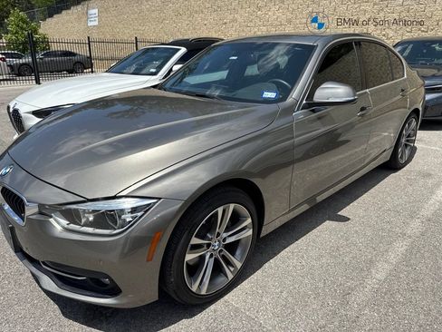Used 2018 BMW 330i Sedan RWD image 1