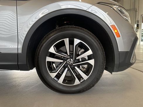 Certified 2024 Volkswagen Tiguan S image 7