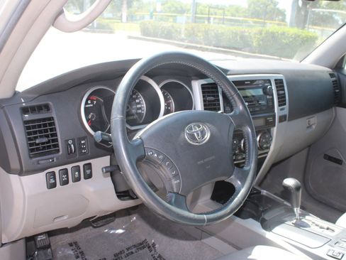 Used 2008 Toyota 4Runner Limited AWD/4WD image 11