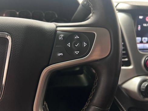 Used 2016 GMC Yukon XL SLT w/ Open Road Package AWD/4WD image 11