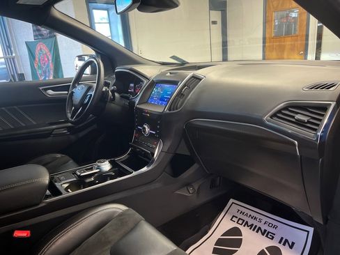 Used 2020 Ford Edge ST w/ Cold Weather Package image 41