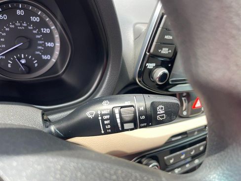 Used 2018 Hyundai Elantra GT FWD image 29