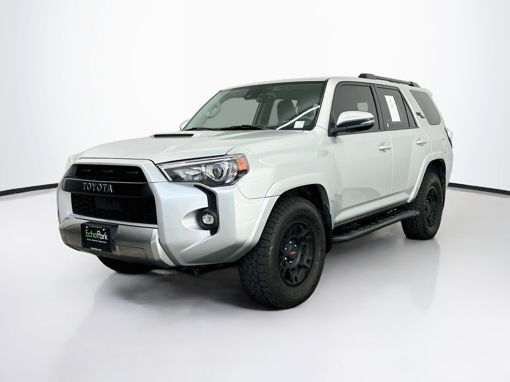 Used 2021 Toyota 4Runner TRD Off-Road Premium w/ Moonroof Package AWD/4WD image 3