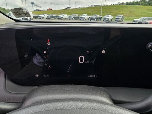 Used 2024 Buick Encore GX Sport Touring image 16