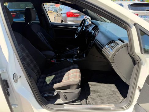Used 2019 Volkswagen GTI S FWD image 18