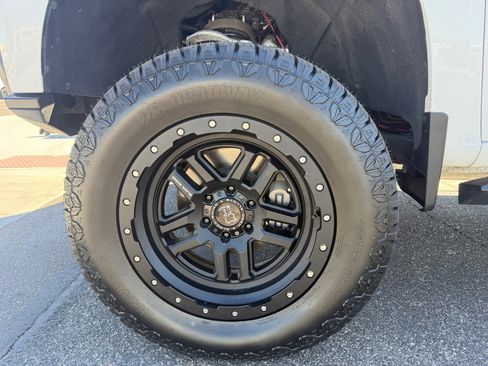 Used 2021 Chevrolet Silverado 1500 RST image 5