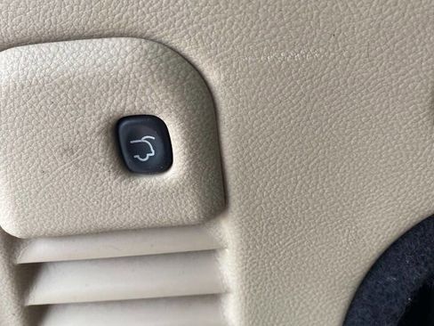 Used 2013 Jeep Grand Cherokee Limited w/ Luxury Group II image 11