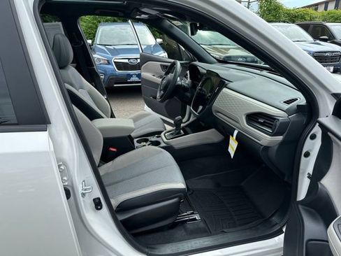 Certified 2025 Subaru Forester Premium AWD/4WD image 30