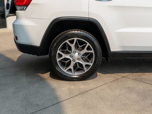 Used 2021 Jeep Grand Cherokee Limited w/ Luxury Group II AWD/4WD image 37