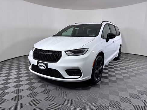 New 2026 Chrysler Pacifica Select w/ S Appearance Package AWD/4WD image 20