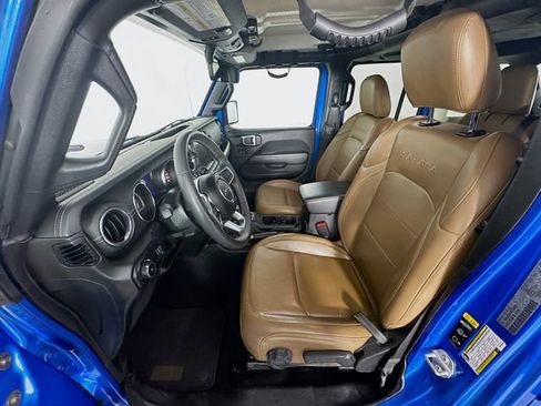 Used 2023 Jeep Wrangler Unlimited Sahara AWD/4WD image 25