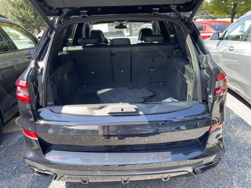 Used 2021 BMW X5 xDrive40i w/ M Sport Package image 6
