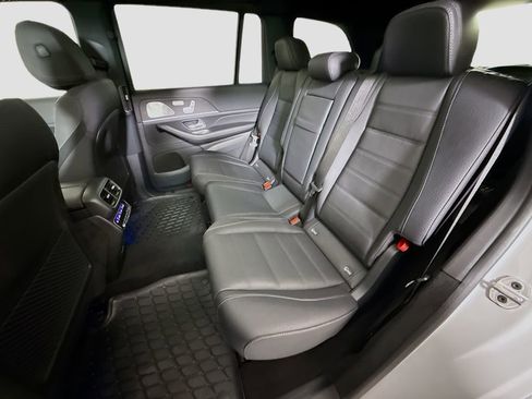 Used 2024 Mercedes-Benz GLS 450 4MATIC image 26